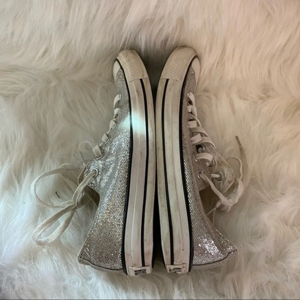 Converse All Star Shoes Mens Size 7‎ Lace Up Sneakers Women’s Size 9